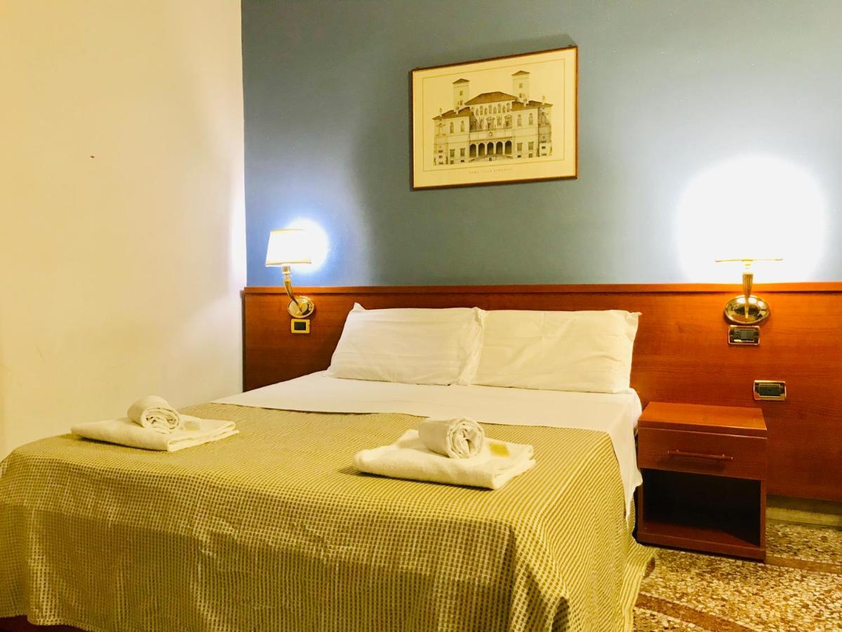Holiday Rome Termini 호텔 외부 사진