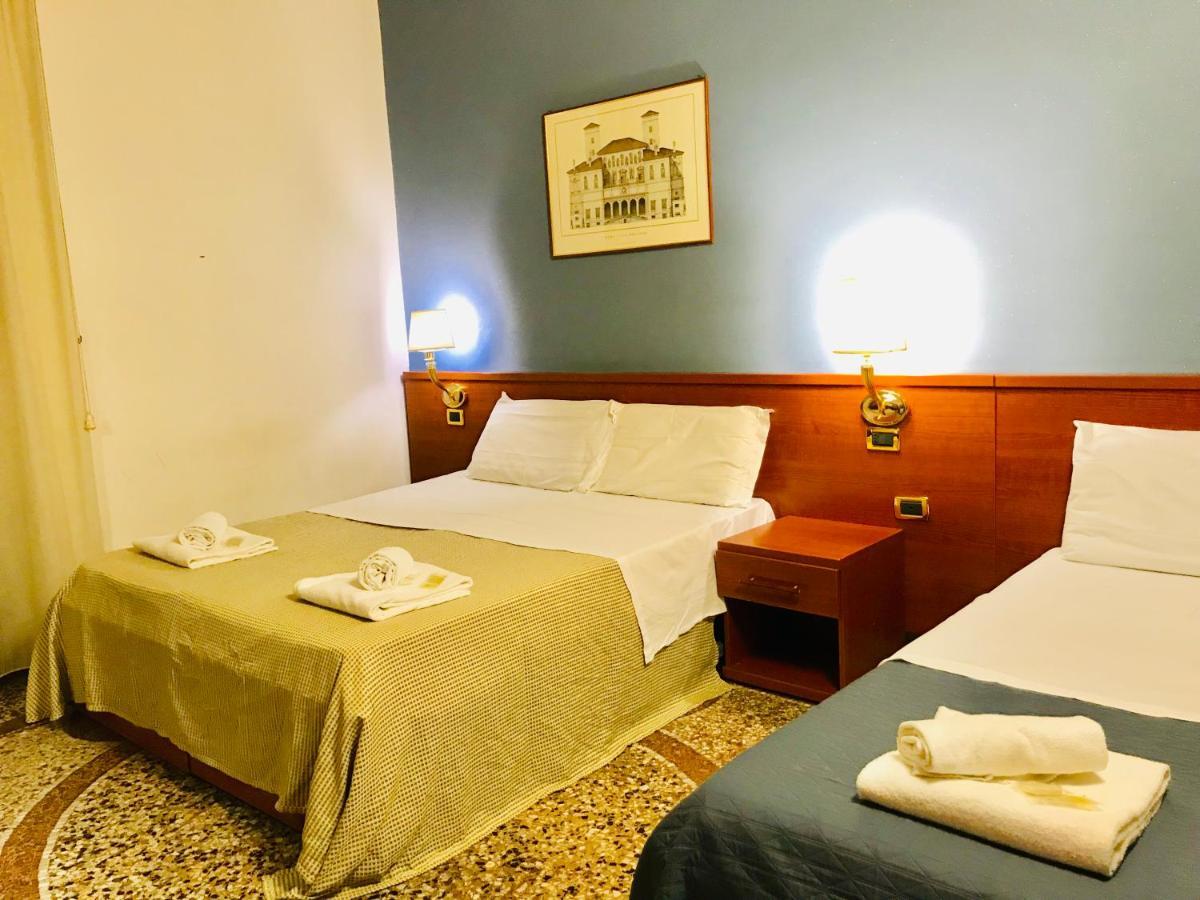 Holiday Rome Termini 호텔 외부 사진
